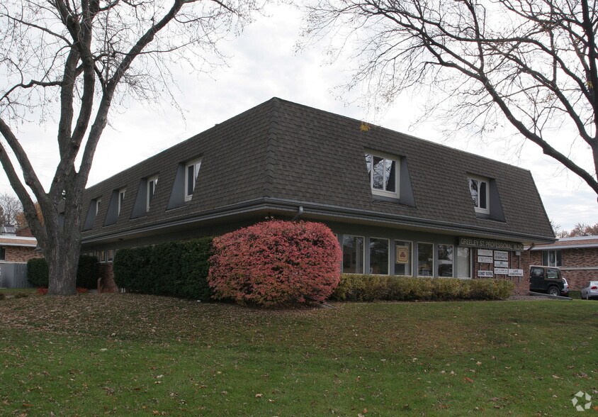 More Photos Of 305 S Greeley St, Stillwater Office For Lease