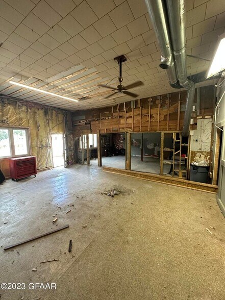 More Photos Of 303 S Main St, Northwood Auto Salvage Facility For Sale