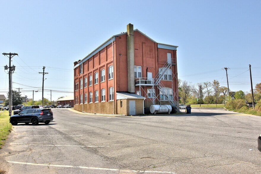 More Photos Of 125 Causey Ave, Milford Office For Sale