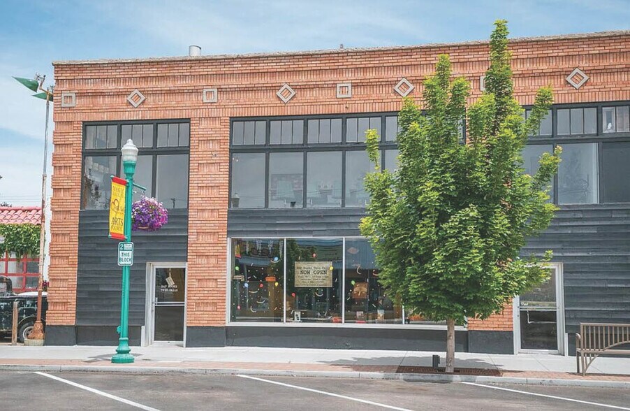 Primary Photo Of 250 Main Ave N, Twin Falls Coworking Space