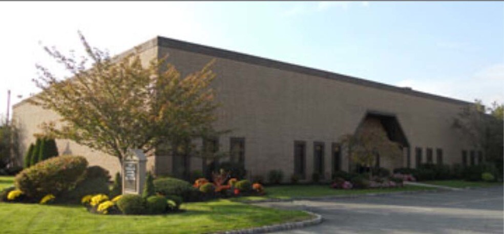 More Photos Of 14 Madison Rd, Fairfield Light Distribution For Lease