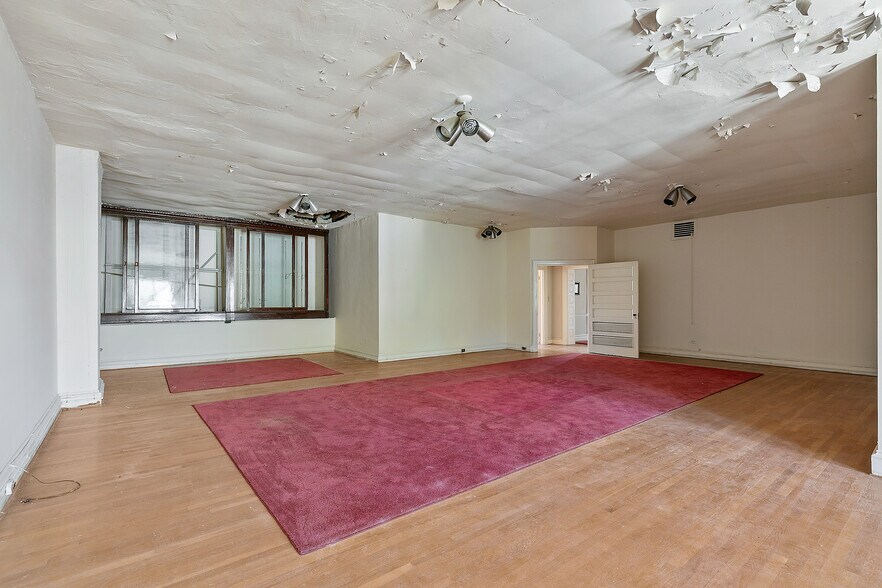 More Photos Of 2500 E Marshall St, Richmond Office For Sale