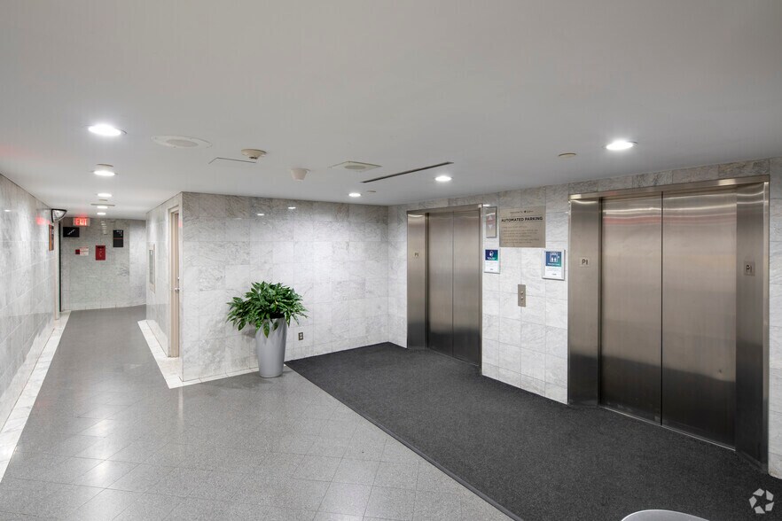 More Photos Of 3250-3300 Bloor St W, Toronto Unknown For Lease