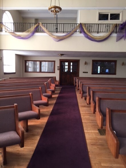More Photos Of 133 Van Brunt Blvd, Kansas City Religious Facility For Sale