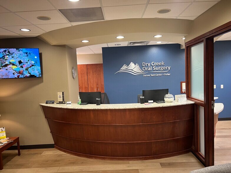 More Photos Of 19700 E Parker Square Dr, Parker Healthcare For Lease