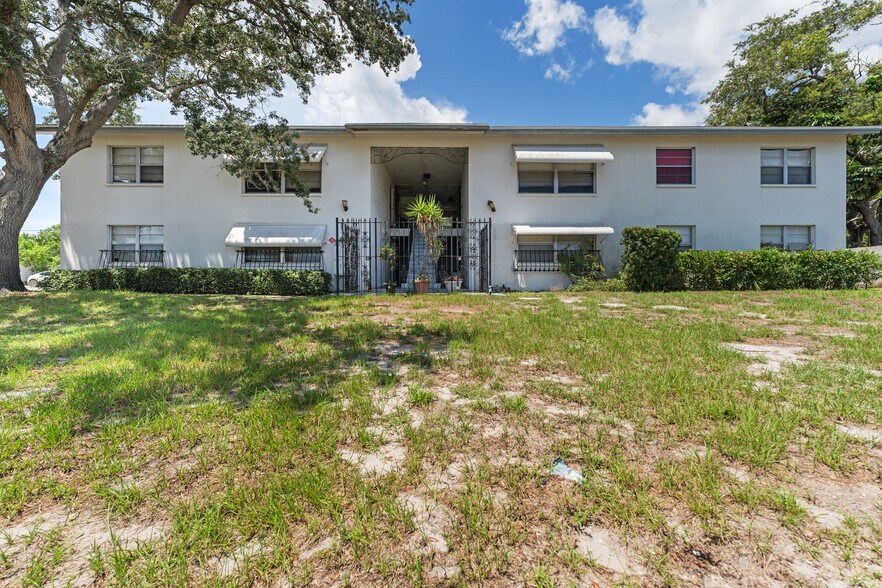 More Photos Of 5845 Fairfield Ave S, Saint Petersburg Apartments For Sale