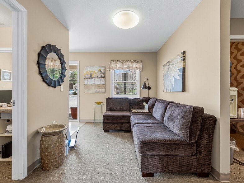 More Photos Of 2 Herman Avenue Ext, Asheville Office For Sale