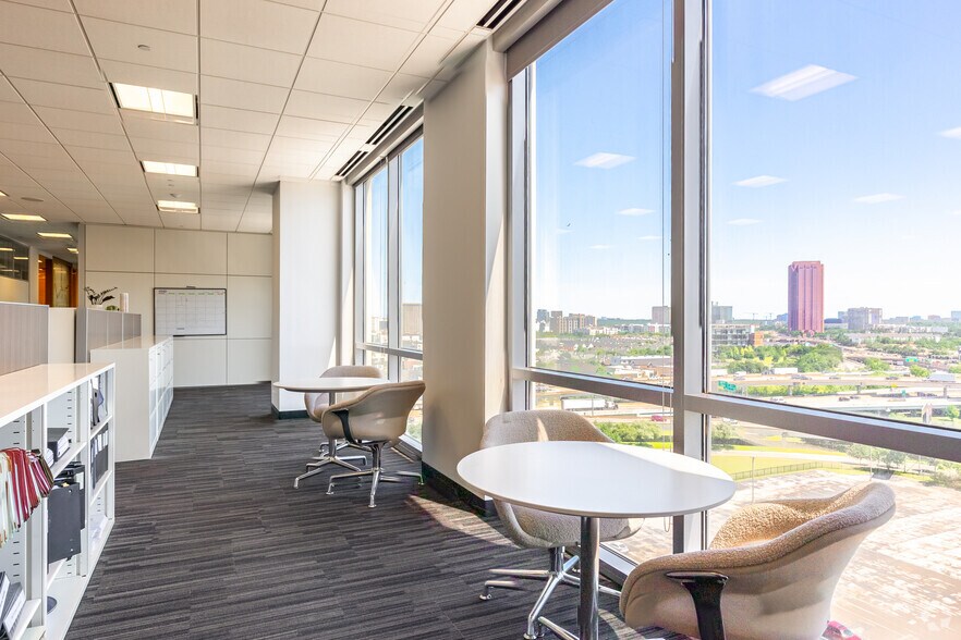 More Photos Of 1722 Routh St, Dallas Office Residential For Lease