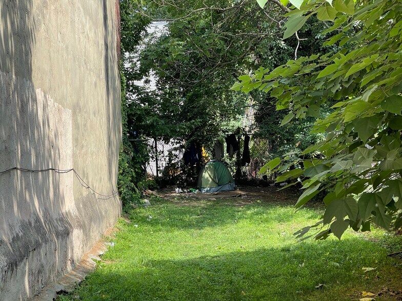 More Photos Of 5049 Market St, Philadelphia Land For Sale