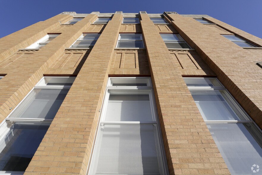 More Photos Of 4949 Forest Ave, Downers Grove Office For Sale