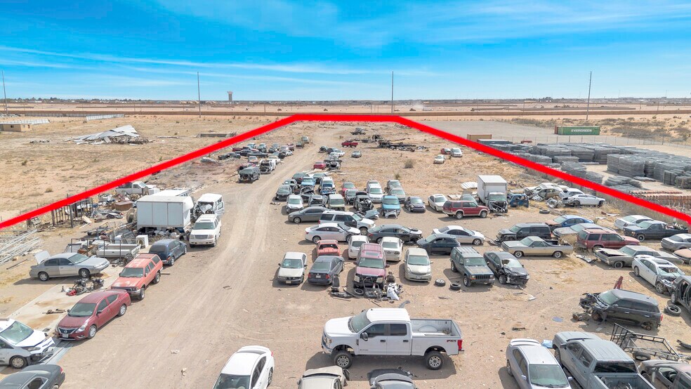 More Photos Of 14010 Montana Ave, El Paso Auto Salvage Facility For Sale
