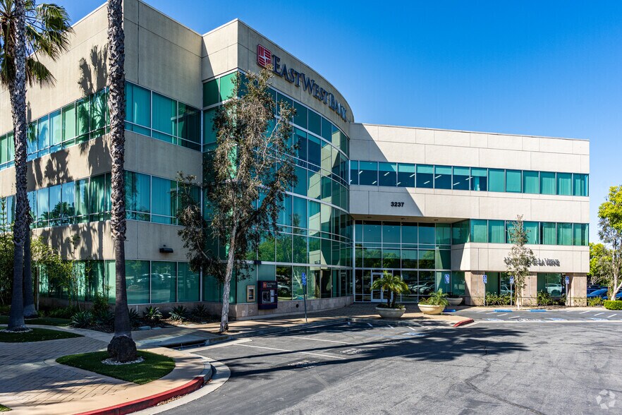 More Photos Of 3237 E Guasti Rd, Ontario Office For Lease