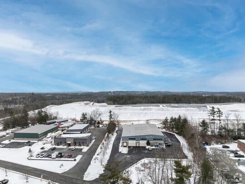 More Photos Of 72 Progress Ave, Tyngsborough Warehouse For Lease