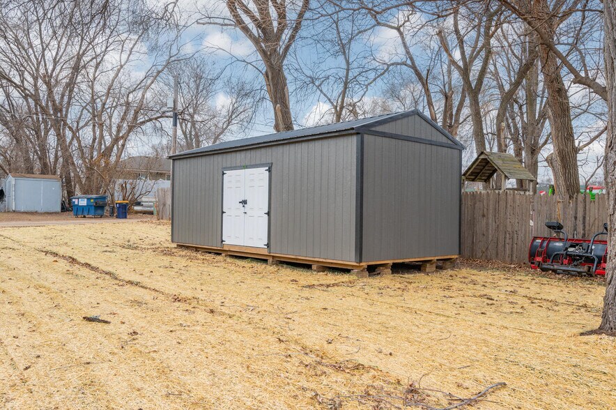 More Photos Of 936 1st Ave E, Shakopee Auto Repair For Sale