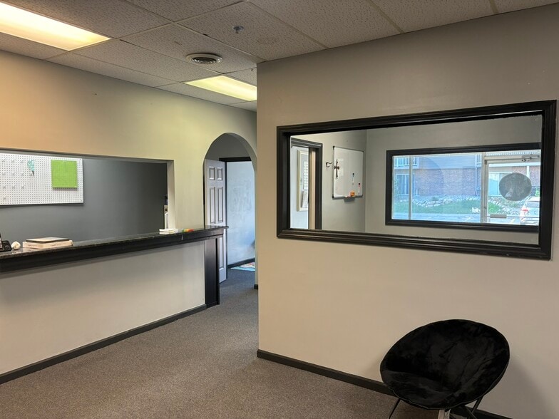 More Photos Of 14202-14238 Pierce Plz, Omaha General Retail For Lease