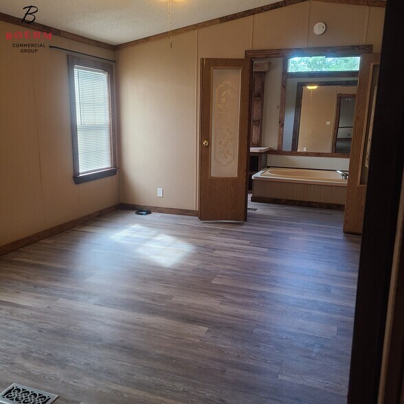 More Photos Of 138 Grey Moss Ct, Ingram Apartments For Sale