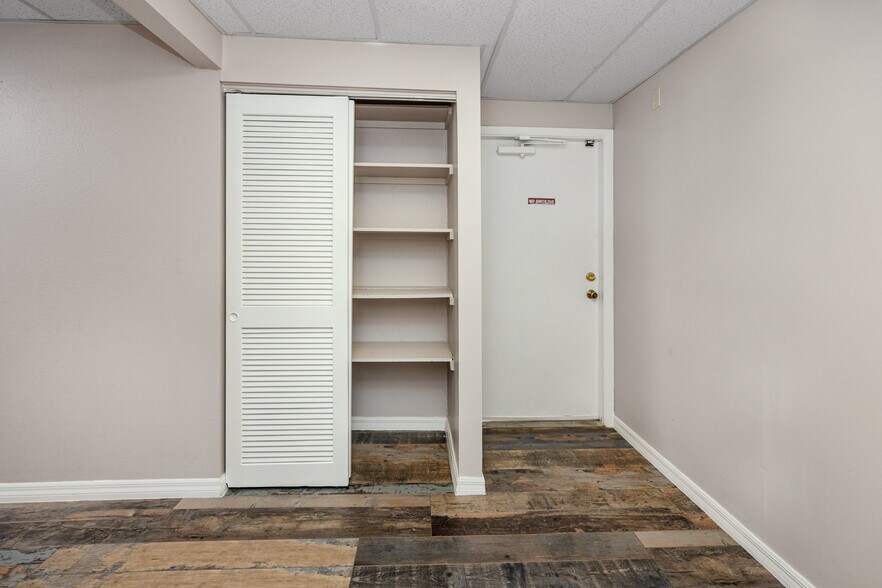 More Photos Of 6449 38th Ave, Saint Petersburg Medical For Lease