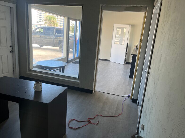 More Photos Of 1500 Ocean Shore Blvd, Ormond Beach Auto Repair For Sale