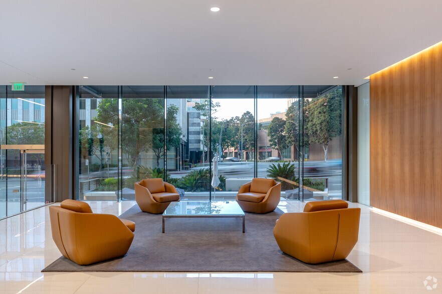 More Photos Of 10880 Wilshire Blvd, Los Angeles Loft Creative Space For Lease