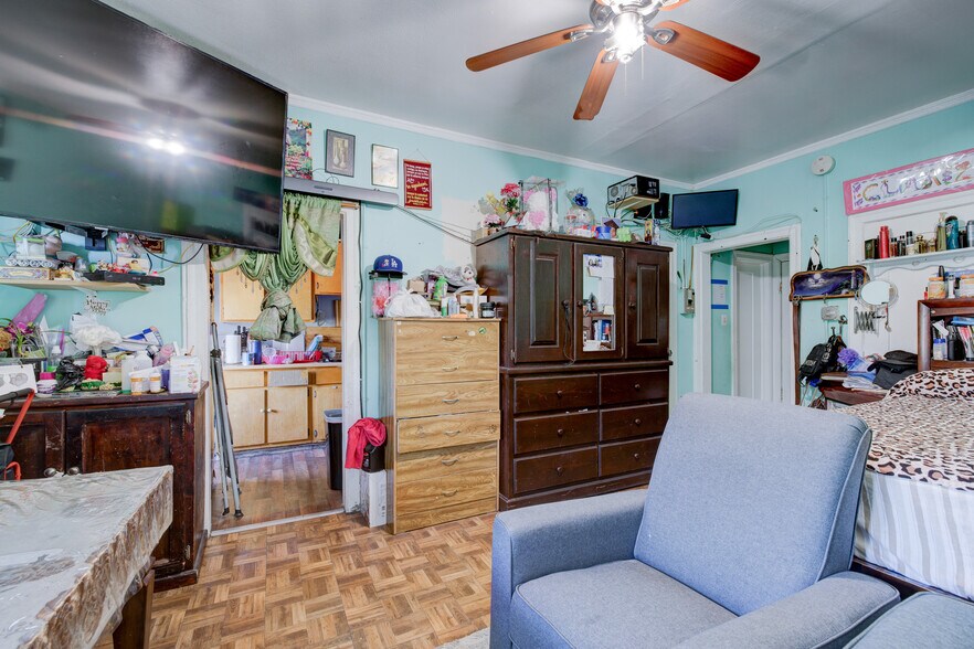 More Photos Of 2709 W Pico Blvd, Los Angeles Apartments For Sale