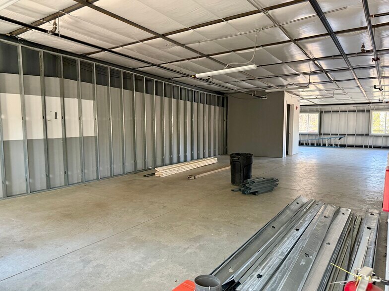 More Photos Of 274 South St, Walpole Service For Lease