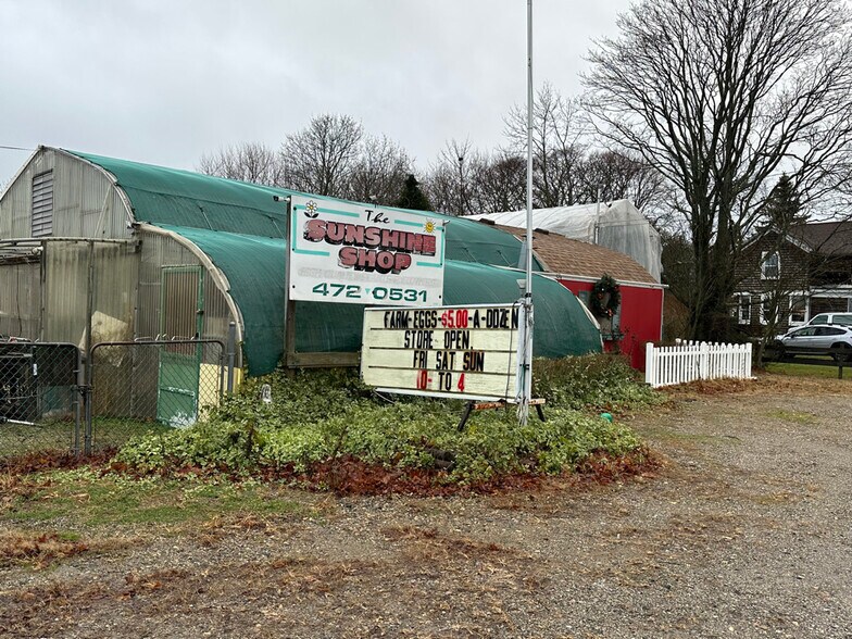 More Photos Of 482 Sylvan Ave, Bayport Garden Center For Sale