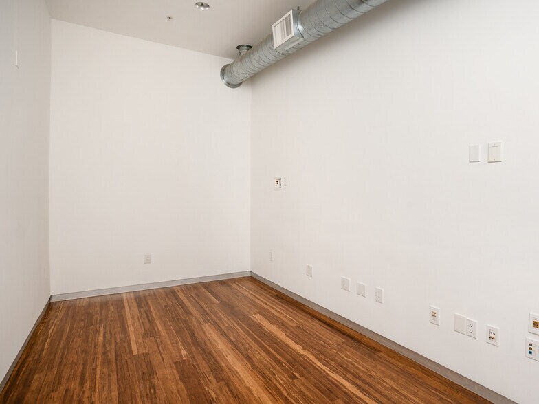 More Photos Of 215-237 California St, El Segundo Loft Creative Space For Sale