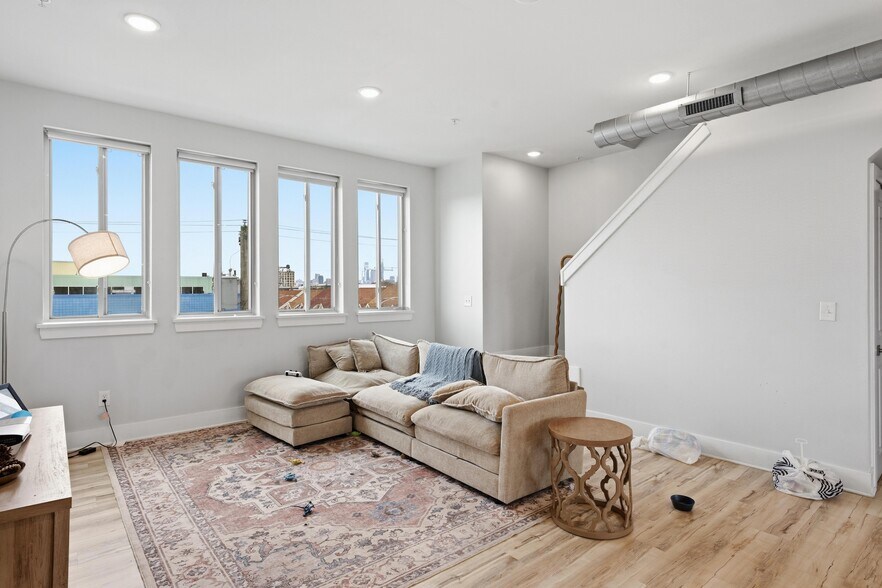 More Photos Of 121-127 W Cumberland St, Philadelphia Apartments For Sale