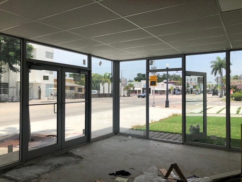 More Photos Of 7111 Biscayne Blvd, Miami Freestanding For Sale