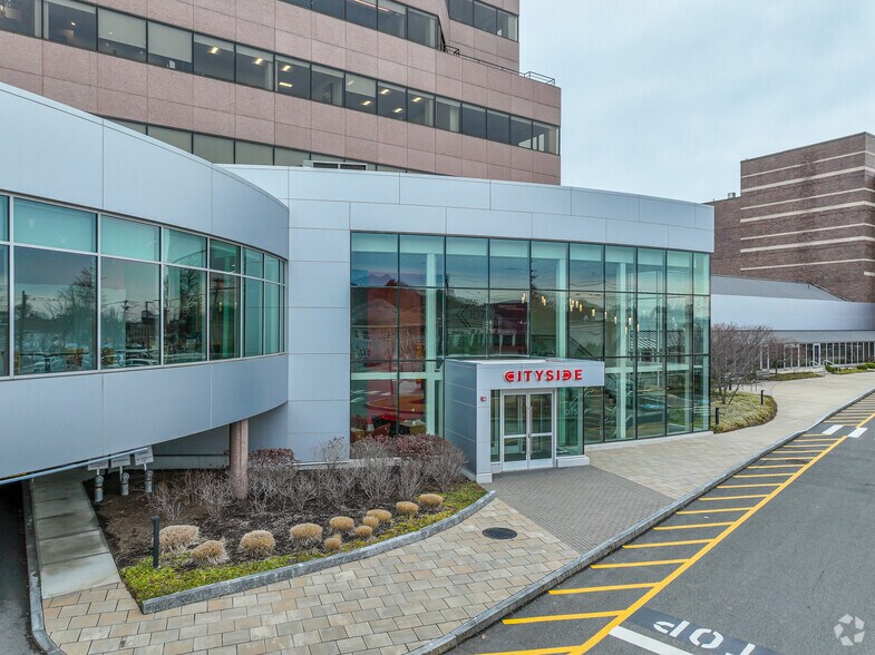 More Photos Of 1075 Main St, Waltham Office For Lease