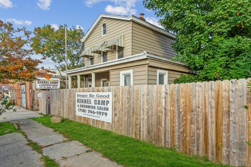 More Photos Of 14-27 128th St, College Point Veterinarian Kennel For Lease