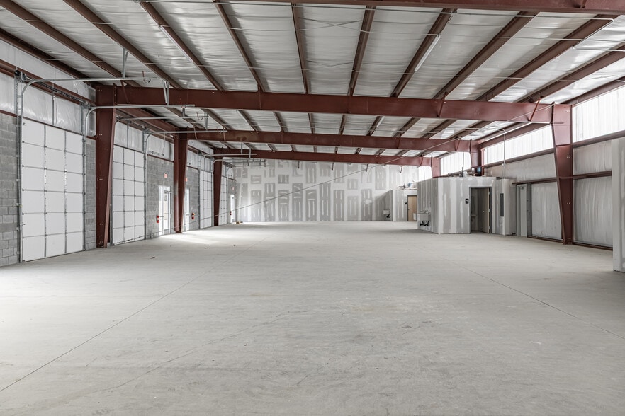 More Photos Of 8145 Pine Ridge Rd, Mechanicsville Flex For Lease