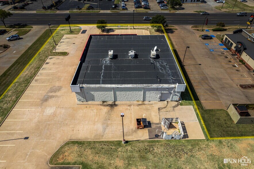 More Photos Of 4205 Old Jacksboro Hwy, Wichita Falls Freestanding For Lease