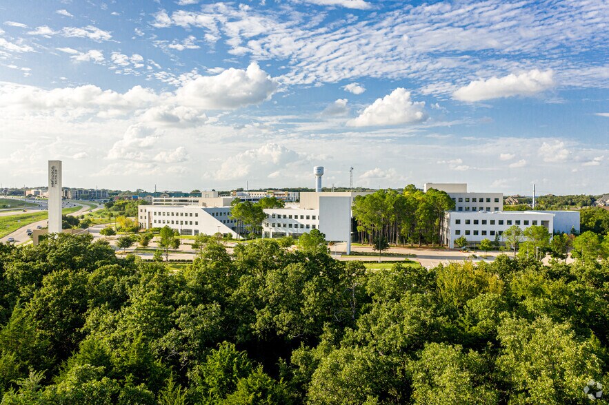 More Photos Of 1900 W Kirkwood Blvd, Southlake Office For Lease