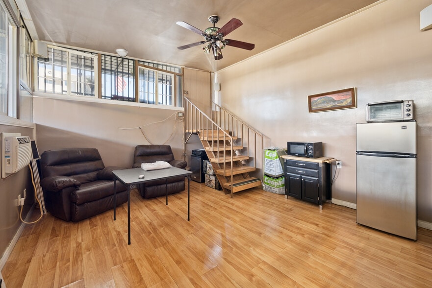 More Photos Of 8536 W Pico Blvd, Los Angeles Restaurant For Lease