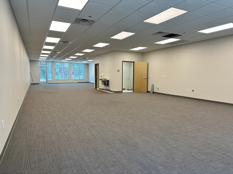 More Photos Of 250 Durham Park Blvd, Pooler Office For Sale