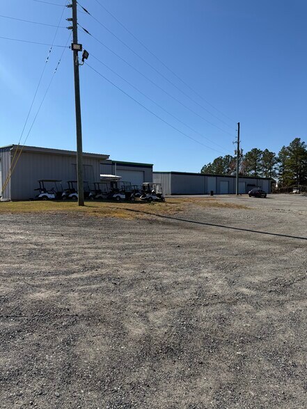 More Photos Of 441 Dunbar Rd, Warner Robins Warehouse For Lease