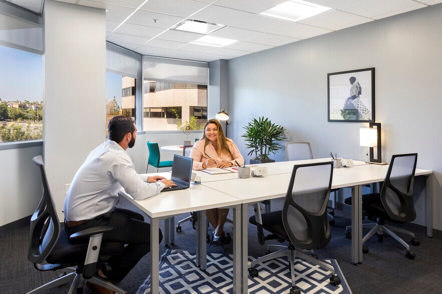 More Photos Of 555 Anton Blvd, Costa Mesa Coworking Space