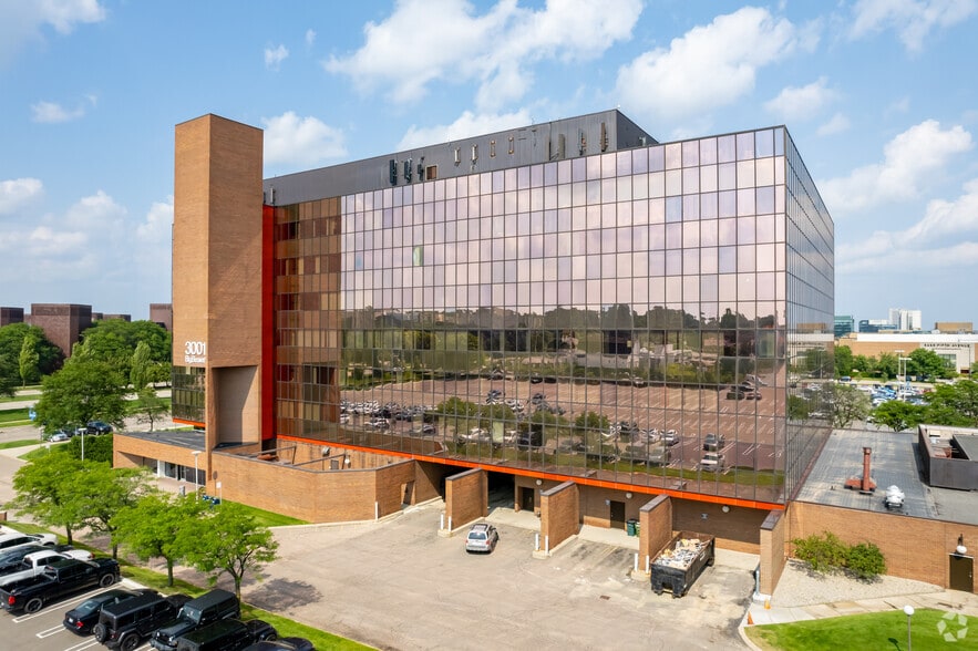 More Photos Of 3155 W Big Beaver Rd, Troy Unknown For Lease