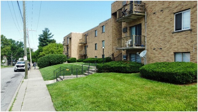 More Photos Of 3204 Mozart Ave, Cincinnati Apartments For Sale