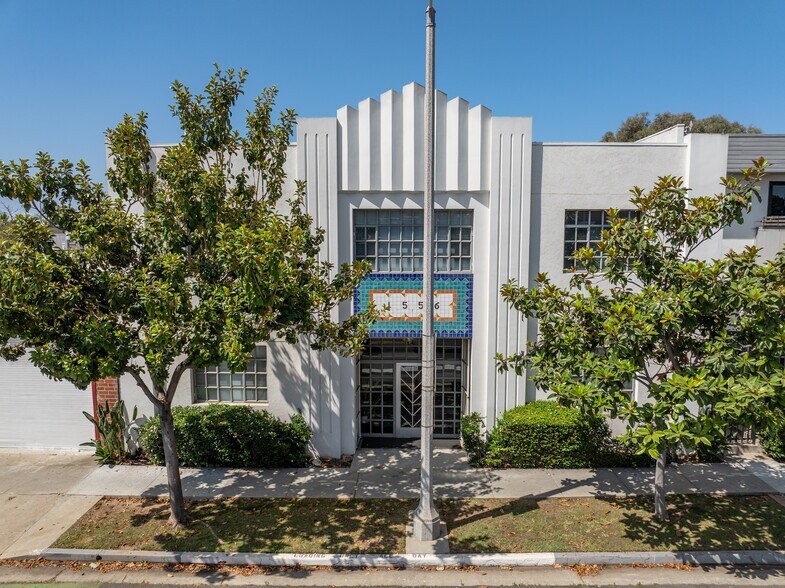 Primary Photo Of 1556 17th St, Santa Monica Office For Sale