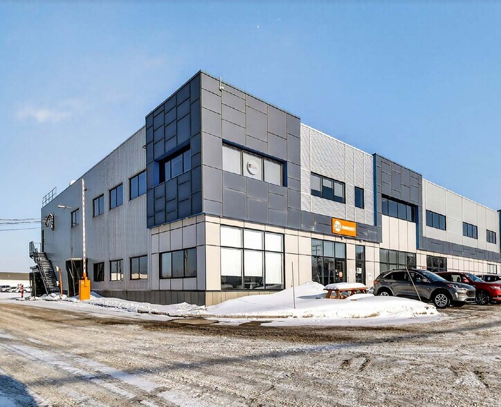 More Photos Of 8970 Rue Des Cordiers, Lévis Unknown For Lease