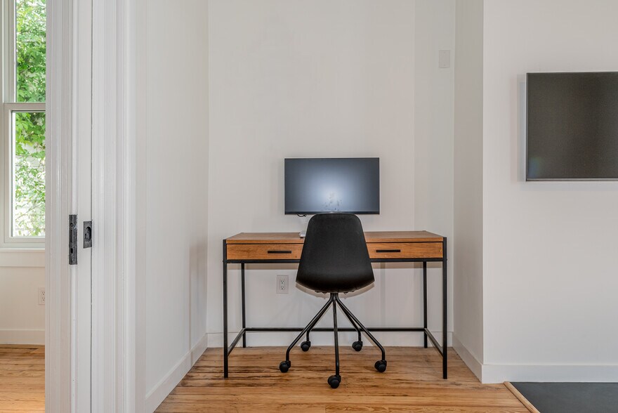 More Photos Of 2810 Griffin Ave, Richmond Apartments For Sale