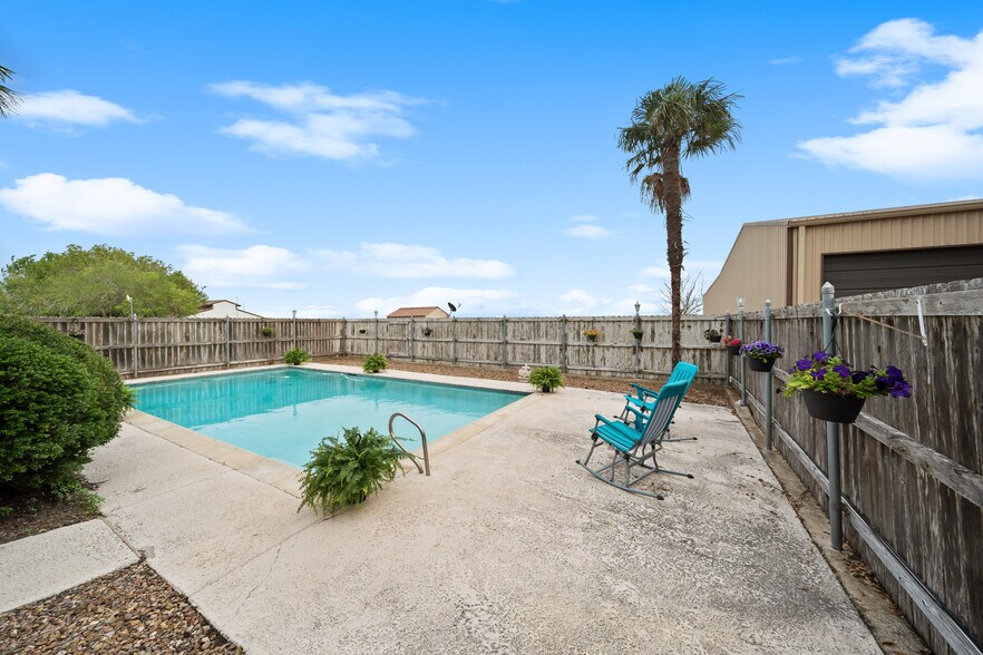 More Photos Of 119 FM 1891, Shiner Land For Sale