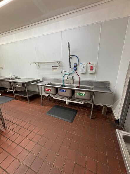 More Photos Of 1740 Highmarket St, Georgetown Restaurant For Sale