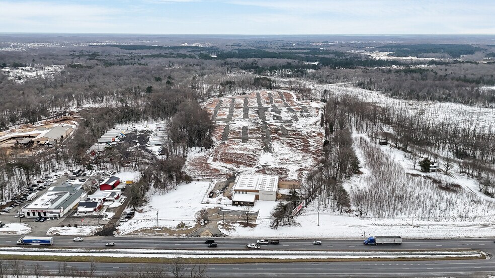 More Photos Of 4840 Crain Hwy, White Plains Warehouse For Lease