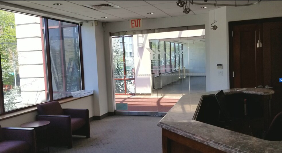 More Photos Of 189-10 Hillside Ave, Hollis Medical For Sale