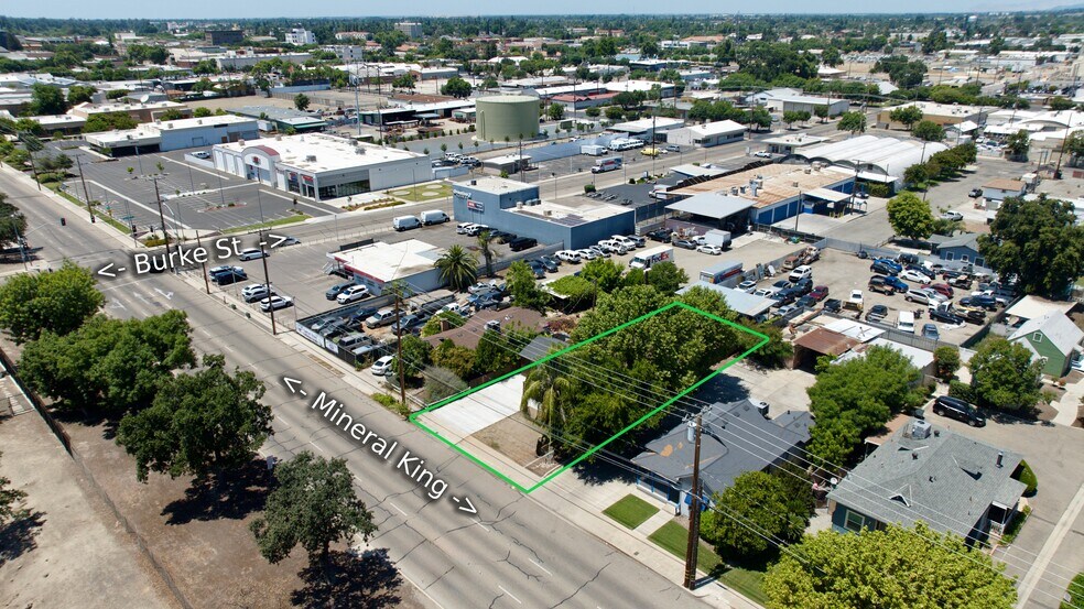 More Photos Of 1012 E Mineral King Ave, Visalia Flex For Sale