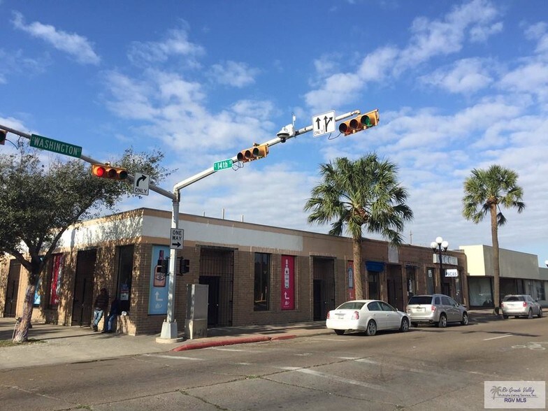 More Photos Of 1342 E Washington St, Brownsville Storefront For Sale