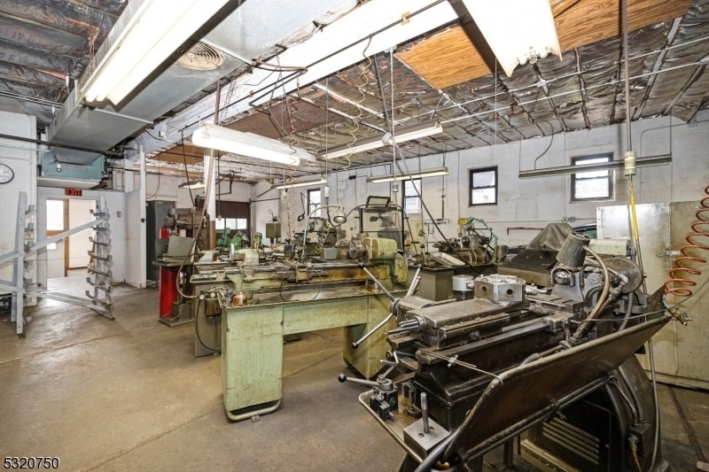 More Photos Of 22 Franklin Ave, Clifton Warehouse For Sale